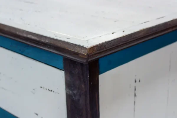 Pete's Cabana Chest - Image 2